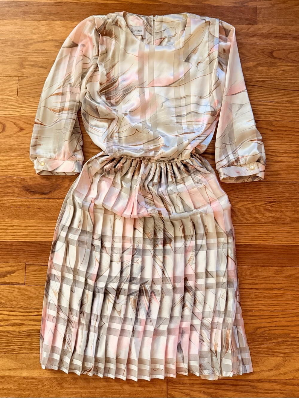 1980s Gorgeous Designer Shimmering Dress